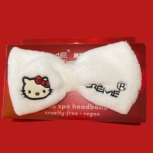 NEW (NWT) The Creme Shop HELLO KITTY Plush Spa Headband -Cruelty-Free-Vegan
